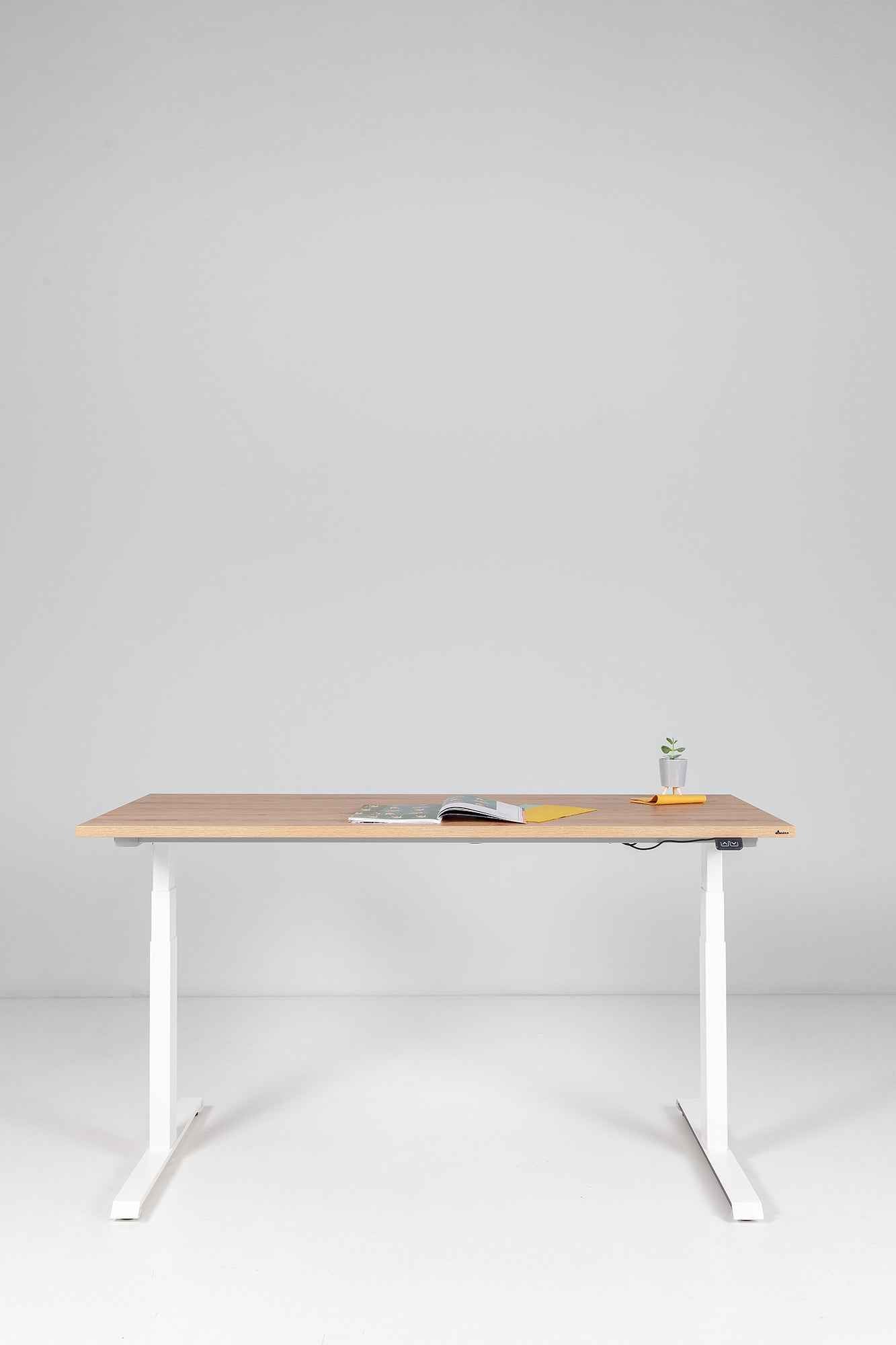 Elektrisch Höhenverstellbarer Schreibtisch 140 cm breit | Op-Lite