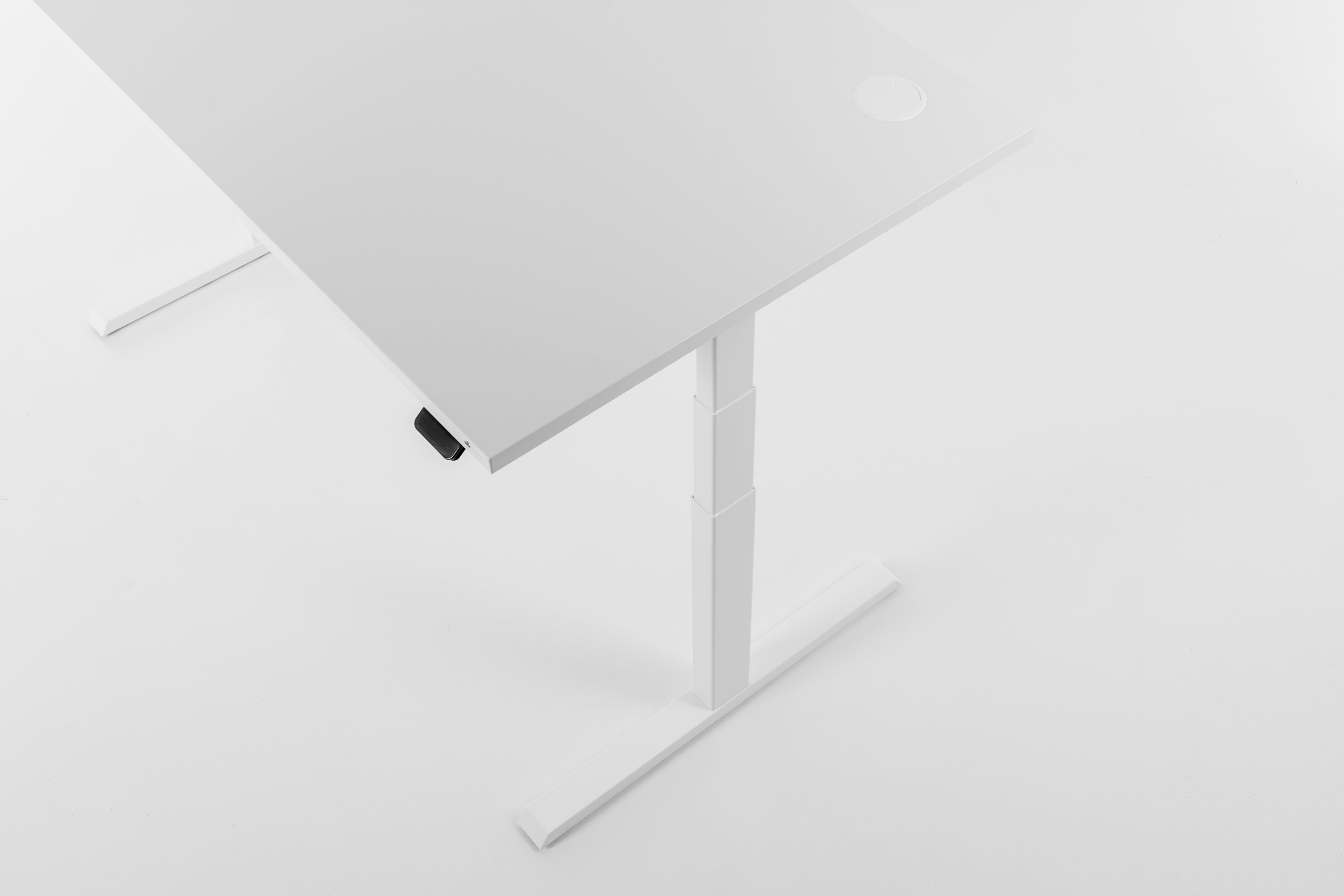 Elektrisch Höhenverstellbarer Schreibtisch 180 cm breit | Levo X