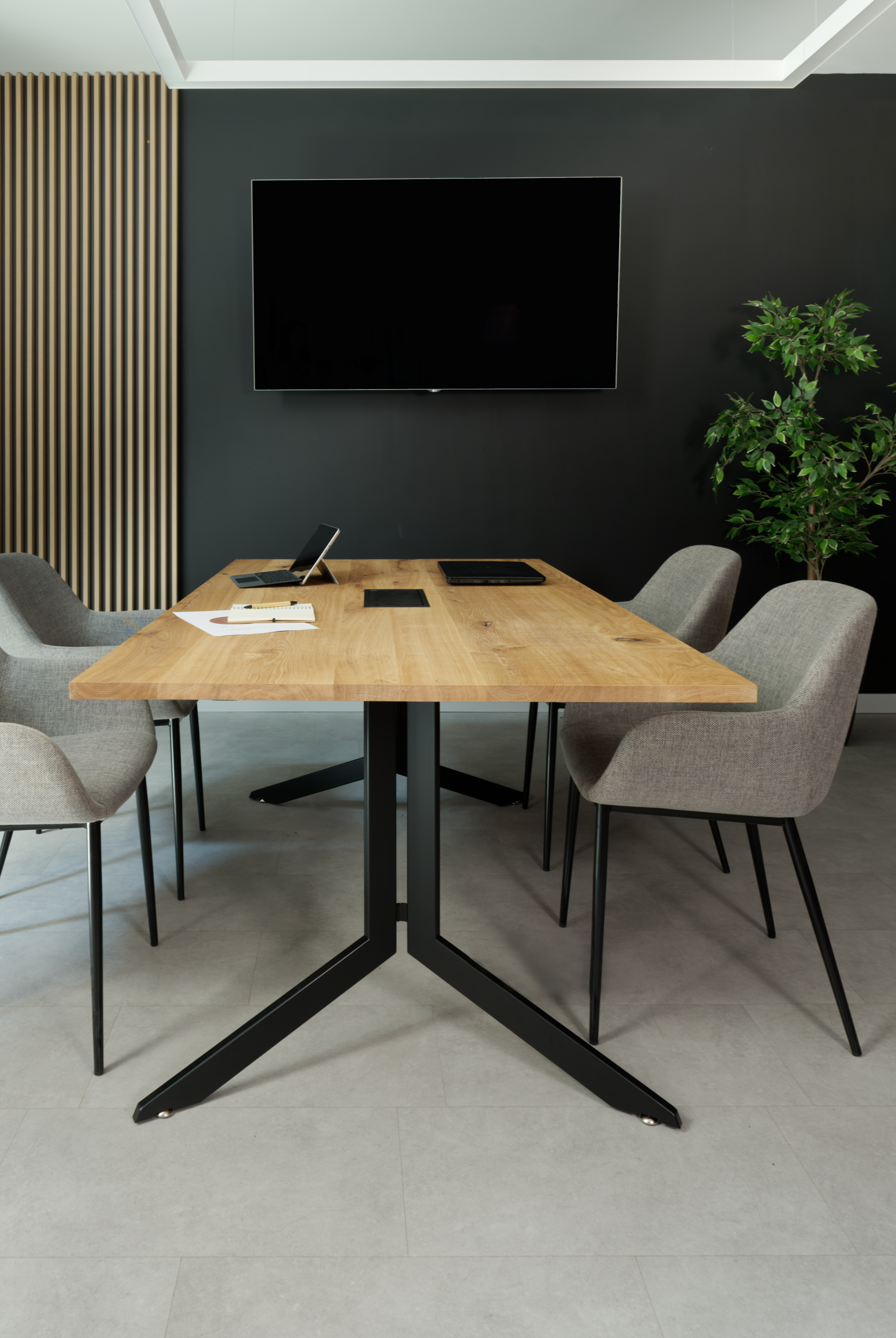Konferenztisch AXY 1.Platte, Breite zwischen 160-240cm, Tiefe 80-140cm