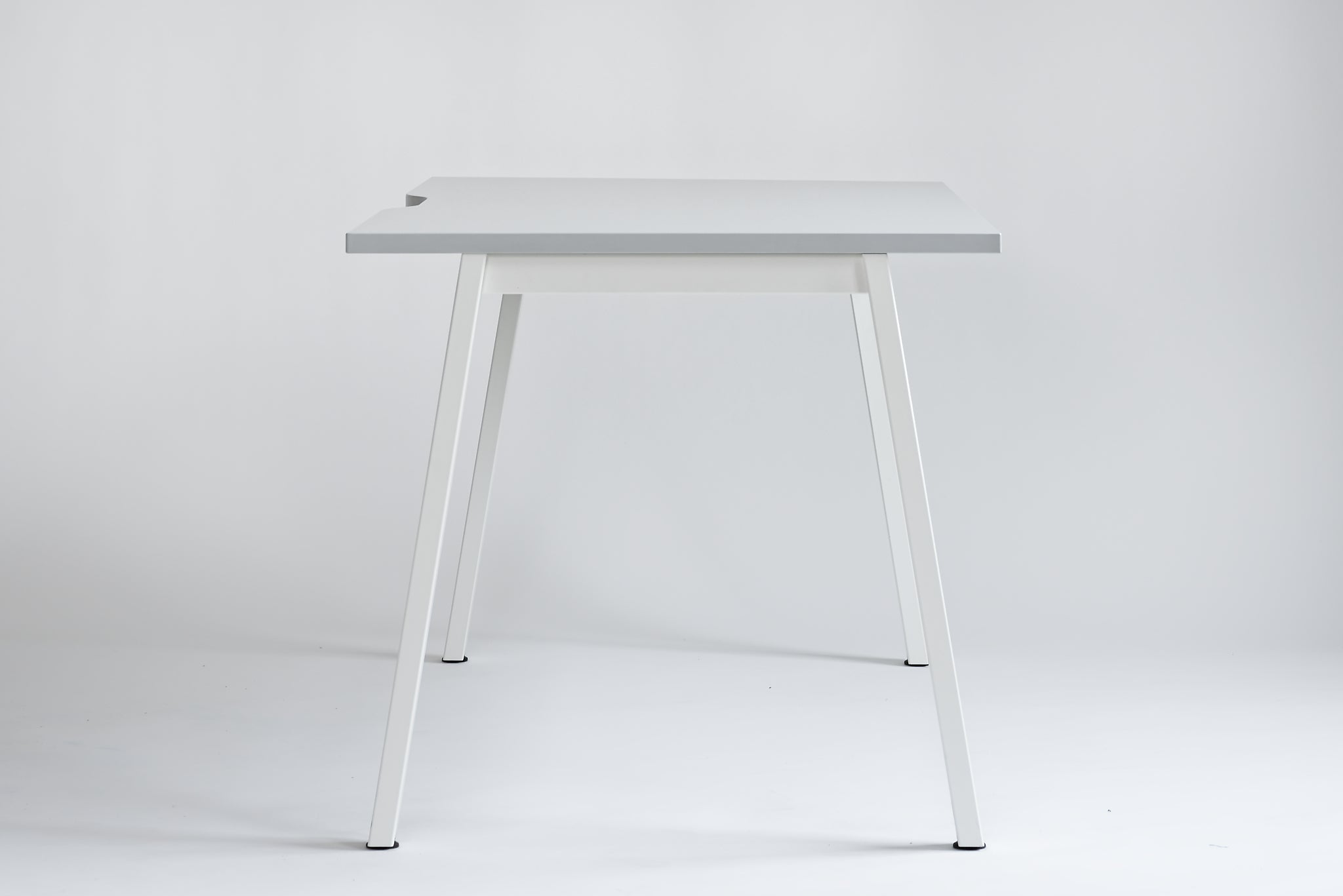 Schreibtisch 80 cm breit | A-em