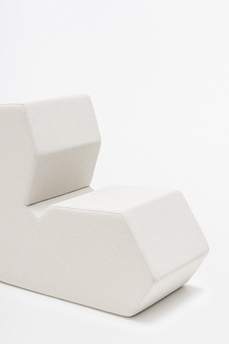 Sitzhocker Shape mit Rückenlehne