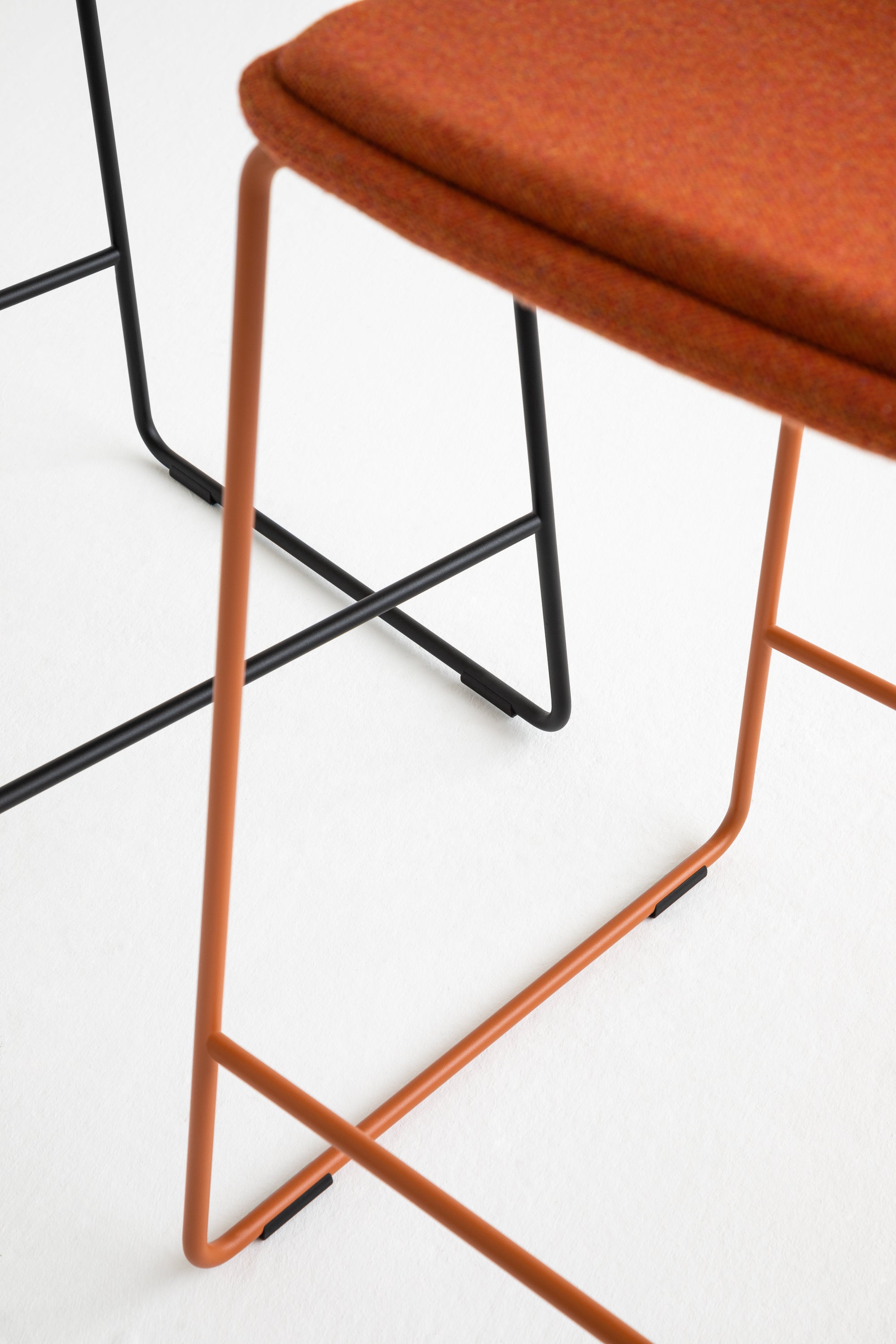 Konferenzstuhl Linar (auch Hocker)